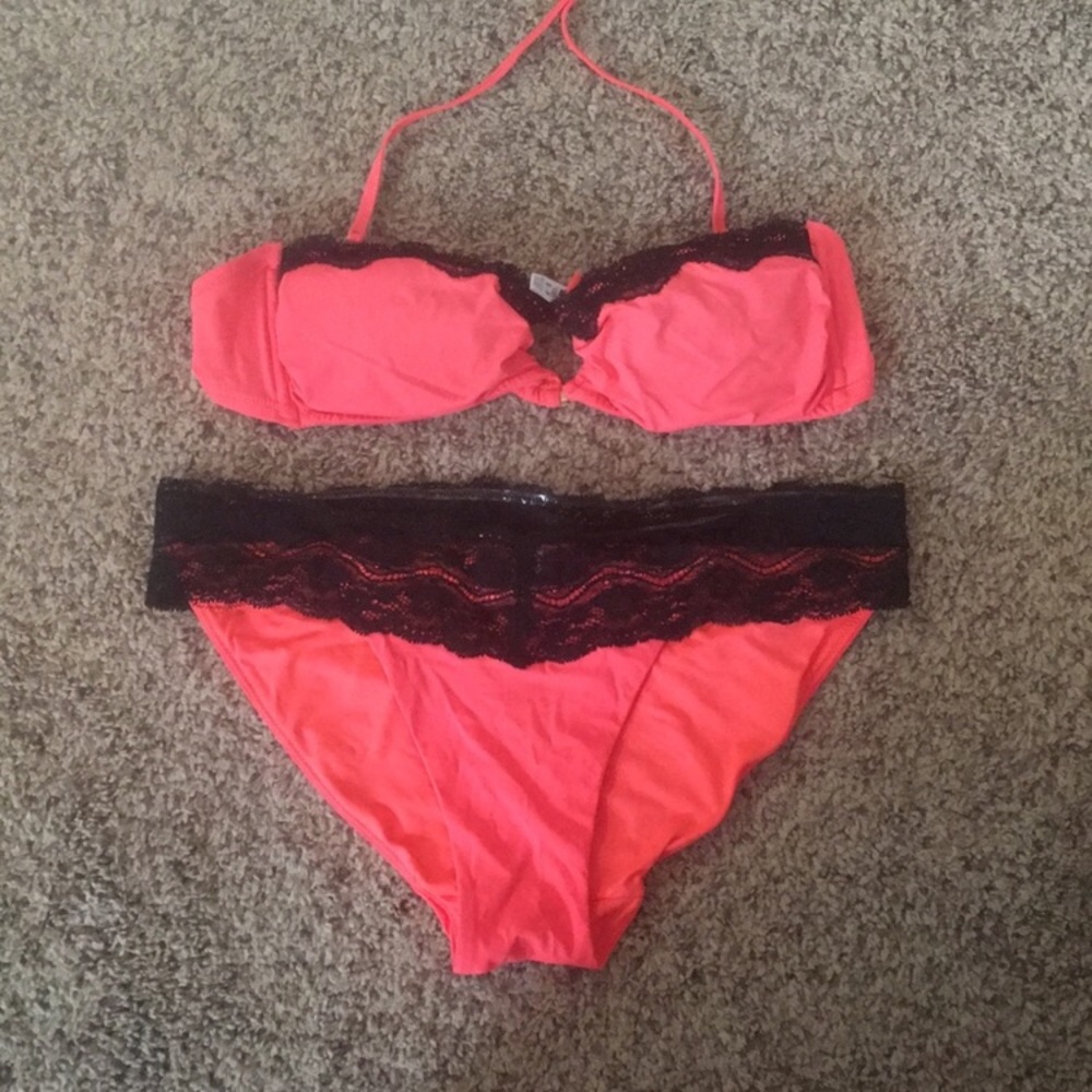 Bathing suit